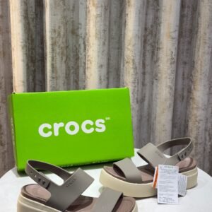 Women Crocs Brooklyn Sandals