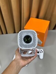 S40 Projector + Game Controller