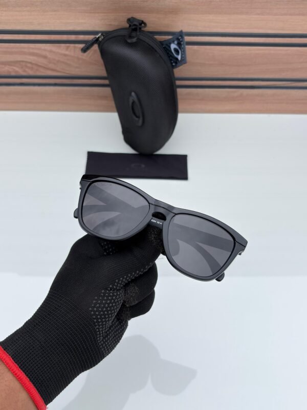 Oakley First Copy Sunglass - Image 4