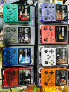 R36S Gaming Console With GTA VICITY